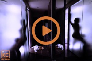 Kim Cums: Schattenbox Video